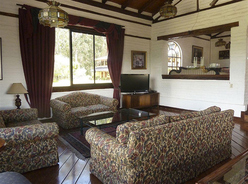 Hacienda Hosteria San Luis Кайамбе Екстериор снимка