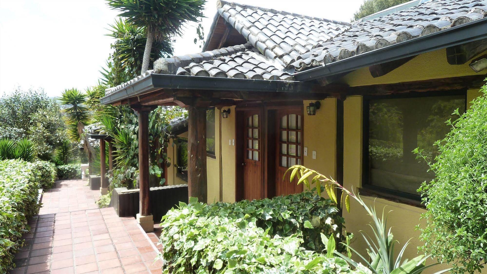 Hacienda Hosteria San Luis Кайамбе Екстериор снимка