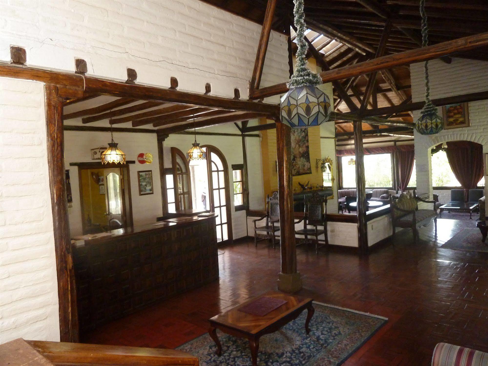 Hacienda Hosteria San Luis Кайамбе Екстериор снимка