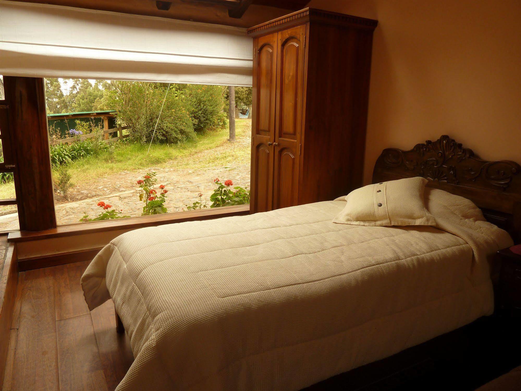 Hacienda Hosteria San Luis Кайамбе Екстериор снимка