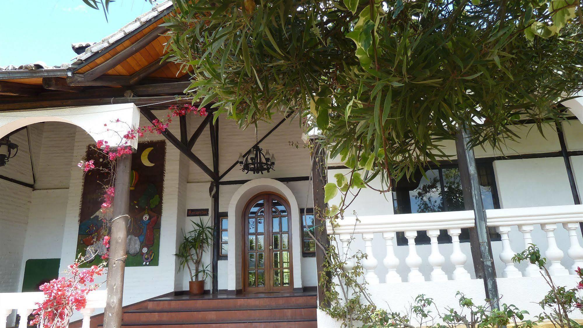 Hacienda Hosteria San Luis Кайамбе Екстериор снимка